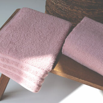 Ręcznik łazienkowy portugalski 70x140 różowy jednokolorowy EFFICIENCE