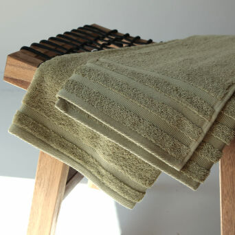 Ręcznik portugalski kąpielowy  EFFICIENCE 70x140 oliwkowy